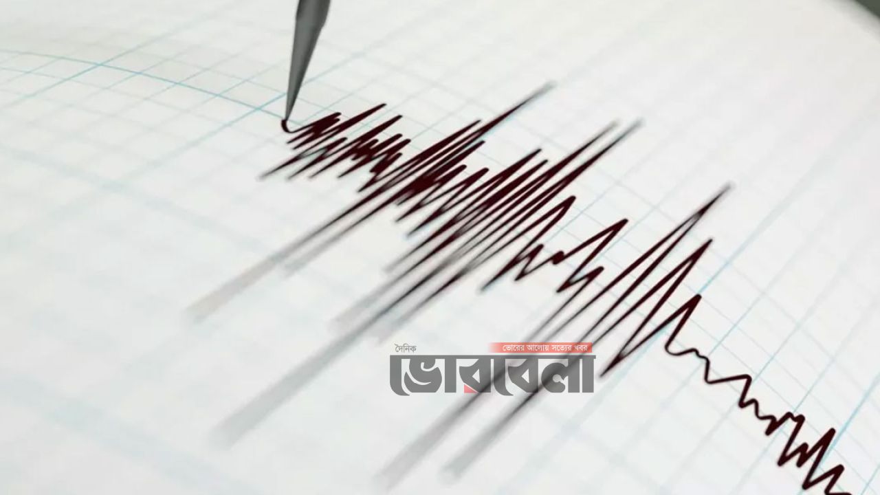 ইরান যুদ্ধের মাঝেই ভূমিকম্পে কেঁপে উঠল