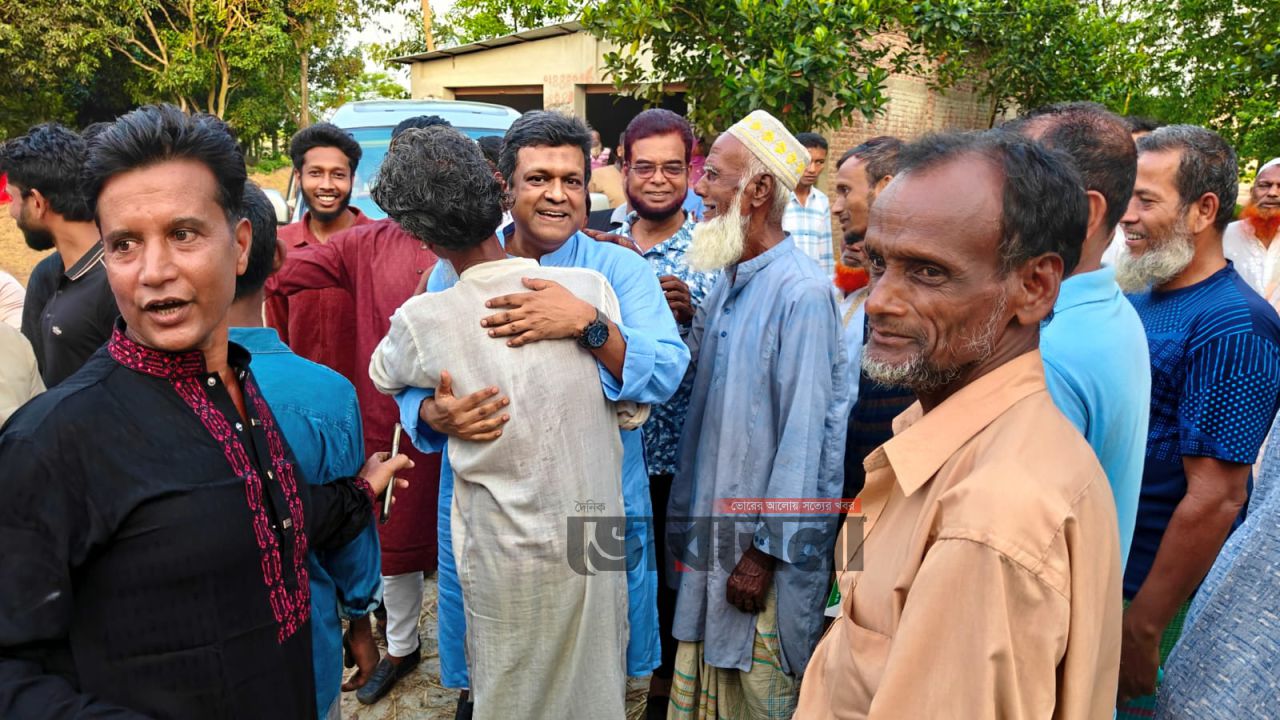 মতলব উত্তরে বিভিন্ন ইউনিয়নের নেতৃবৃন্দের সঙ্গে বিএনপি নেতা তানভীর হুদার ঈদ পরবর্তী শুভেচ্ছা বিনিময়