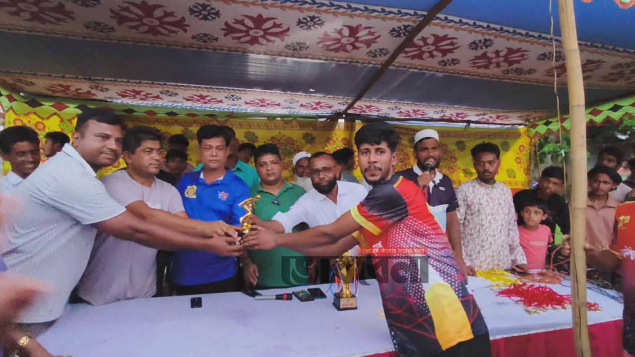 মধ্য নিশ্চিন্তপুর একাদশের ৩-০ গোলে দাপুটে জয়, প্রীতি ফুটবলে চ্যাম্পিয়ন