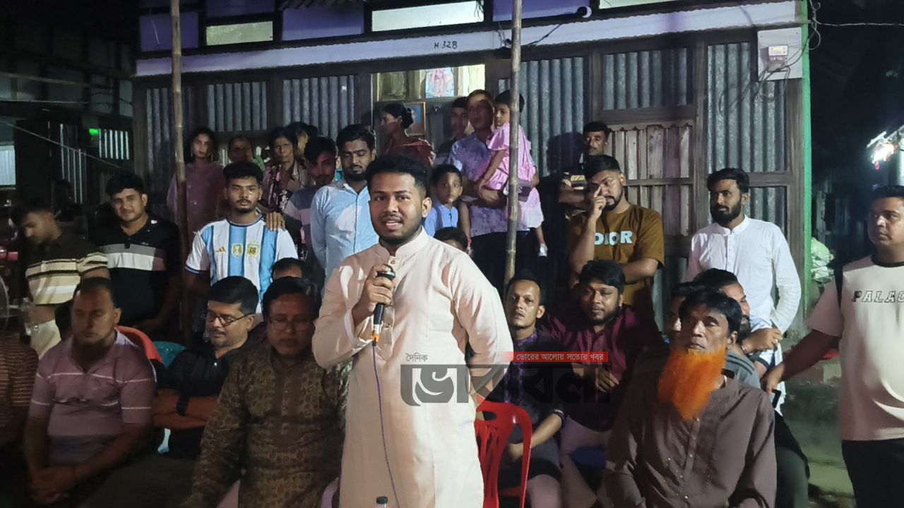দুর্গাপূজায় আর্থিক সহায়তা দিলেন চেয়ারম্যান প্রার্থী আহসান উল্লাহ প্রদান